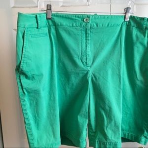 Talbots Kelly green shorts